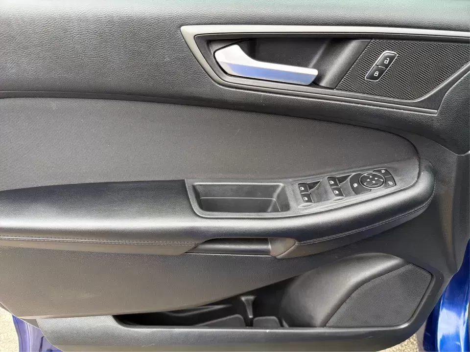 2015 Ford Edge SE FWD (2FMTK3G98FB) with an 2.0L L4 DOHC 16V engine, 6-Speed Automatic transmission, located at 8750 N County Rd 25A, Piqua, OH, 45356, (937) 908-9800, 40.164391, -84.232513 - Need an SUV that fits real life in the Miami Valley-school drop-offs, a steady commute down I75, and weekend errands that somehow turn into a full cargo load? This 2015 Ford Edge SE FWD is built for everyday versatility, with comfortable seating for five, a roomy cabin, and practical tech that helps- Photo#19