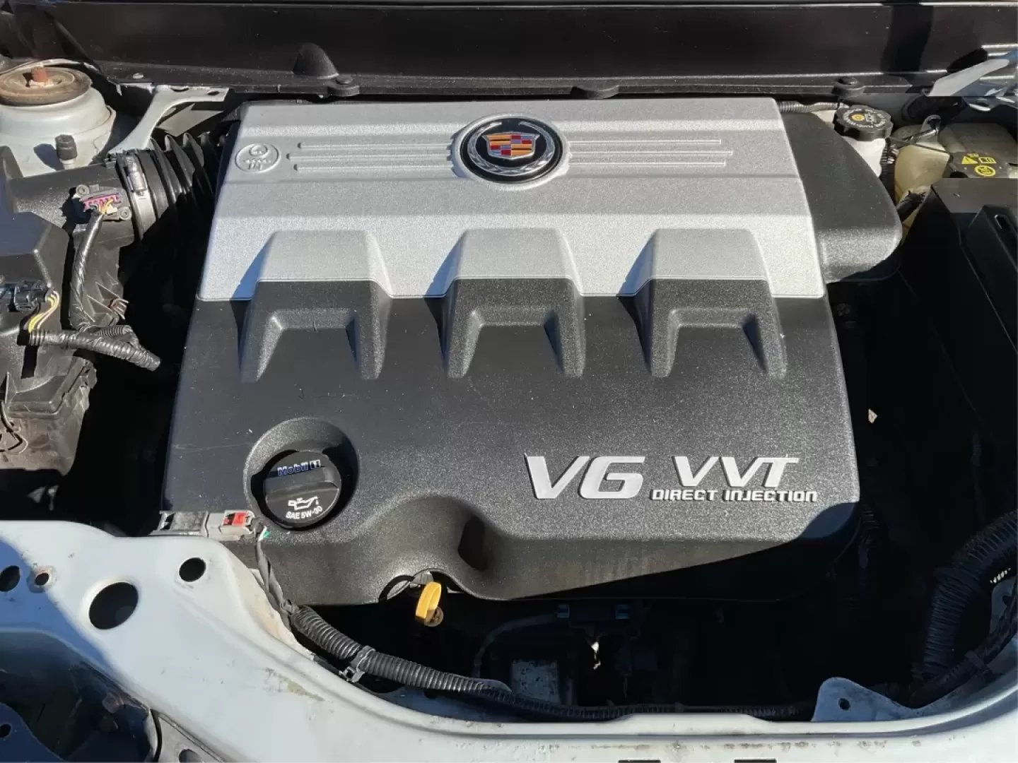 2010 Cadillac SRX Premium Collection AWD (3GYFNFEY7AS) with an 3.0L V6 DOHC 24V engine, 6-Speed Automatic transmission, located at 401 Woodman Dr, Riverside, OH, 45431, (937) 908-9800, 39.760899, -84.123421 - **Elevate Your Driving Experience with the 2010 Cadillac SRX Premium Collection AWD at Advantage Car and Credit - Riverside!**<br /> <br /> Are you searching for a vehicle that seamlessly combines style, comfort, and reliability for your daily adventures? Look no further than this stunning 2010 Cadi - Photo#11