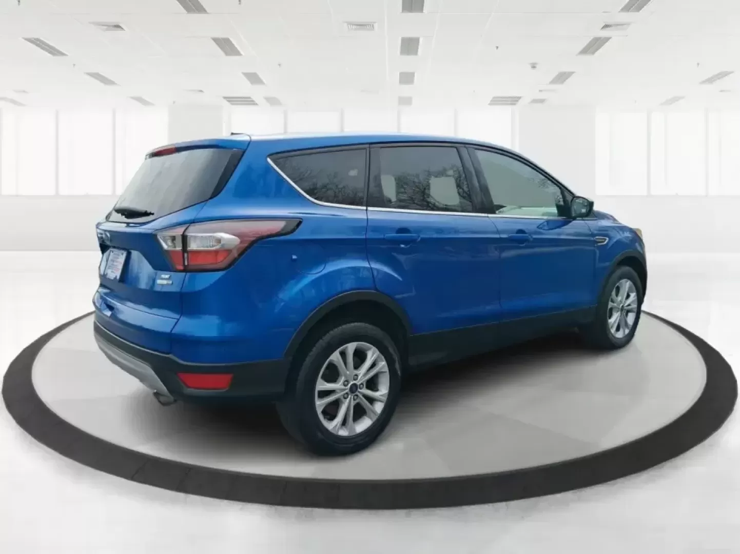 2017 Ford Escape SE 4WD (1FMCU9G93HU) with an 2.0L L4 DOHC 16V engine, 6-Speed Automatic transmission, located at 1099 N County Rd 25A , Troy, OH, 45373, (937) 908-9800, 40.057079, -84.212883 - Discover the ultimate blend of comfort, capability, and style with the 2017 Ford Escape SE 4WD, a perfect companion for families on the go or adventurers seeking their next weekend thrill. With its spacious interior and robust features, this SUV is designed for those who lead an active lifestyle, ma - Photo#2