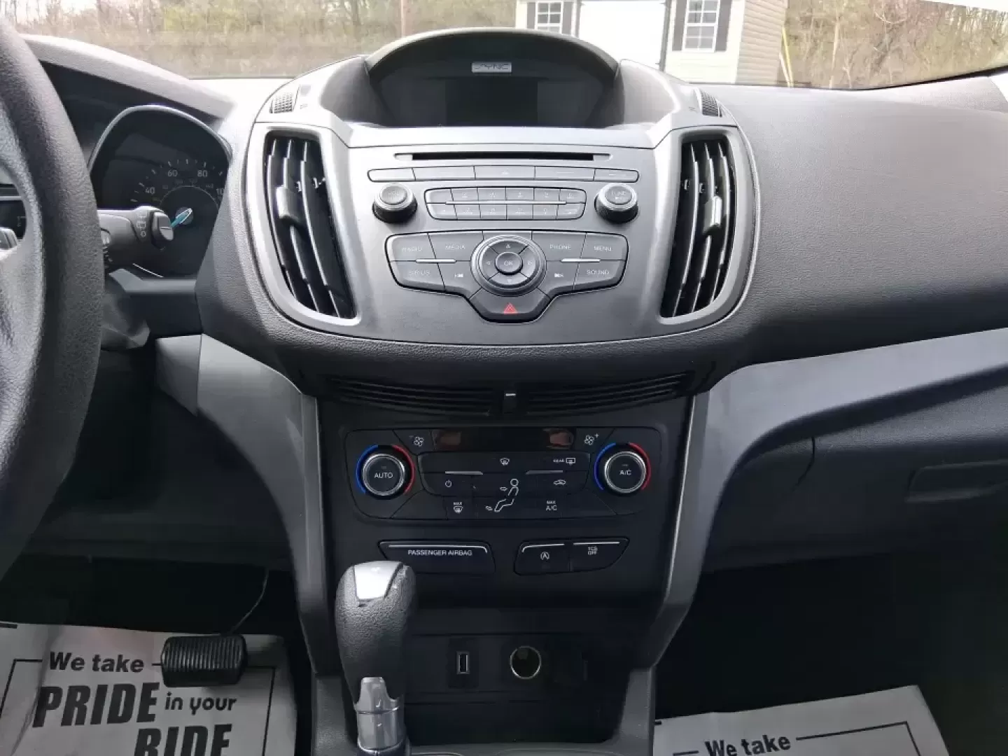 2017 Ford Escape SE 4WD (1FMCU9G93HU) with an 2.0L L4 DOHC 16V engine, 6-Speed Automatic transmission, located at 1099 N County Rd 25A , Troy, OH, 45373, (937) 908-9800, 40.057079, -84.212883 - Discover the ultimate blend of comfort, capability, and style with the 2017 Ford Escape SE 4WD, a perfect companion for families on the go or adventurers seeking their next weekend thrill. With its spacious interior and robust features, this SUV is designed for those who lead an active lifestyle, ma - Photo#13