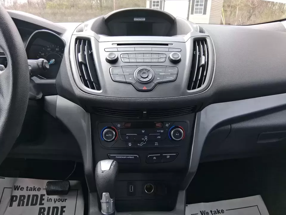 2017 Ford Escape SE 4WD (1FMCU9G93HU) with an 2.0L L4 DOHC 16V engine, 6-Speed Automatic transmission, located at 1099 N County Rd 25A , Troy, OH, 45373, (937) 908-9800, 40.057079, -84.212883 - Discover the ultimate blend of comfort, capability, and style with the 2017 Ford Escape SE 4WD, a perfect companion for families on the go or adventurers seeking their next weekend thrill. With its spacious interior and robust features, this SUV is designed for those who lead an active lifestyle, ma - Photo#13