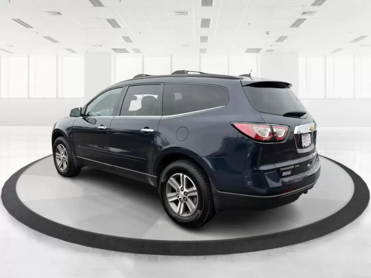 2017 Chevrolet Traverse 1LT AWD (1GNKVGKD7HJ) with an 3.6L V6 DOHC 24V engine, 6-Speed Automatic transmission, located at 8750 N County Rd 25A, Piqua, OH, 45356, (937) 908-9800, 40.164391, -84.232513 - Third Row - Photo#4