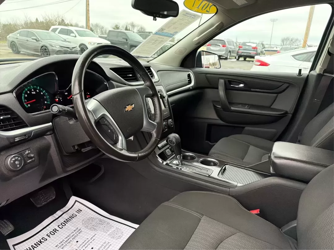 2017 Chevrolet Traverse 1LT AWD (1GNKVGKD7HJ) with an 3.6L V6 DOHC 24V engine, 6-Speed Automatic transmission, located at 8750 N County Rd 25A, Piqua, OH, 45356, (937) 908-9800, 40.164391, -84.232513 - **Discover Your Next Adventure with the 2017 Chevrolet Traverse at Advantage Car and Credit - Fairborn!**<br /> <br /> Are you ready to elevate your family road trips or weekend getaways? The 2017 Chevrolet Traverse, available now at Advantage Car and Credit - Fairborn, is the perfect companion for - Photo#9