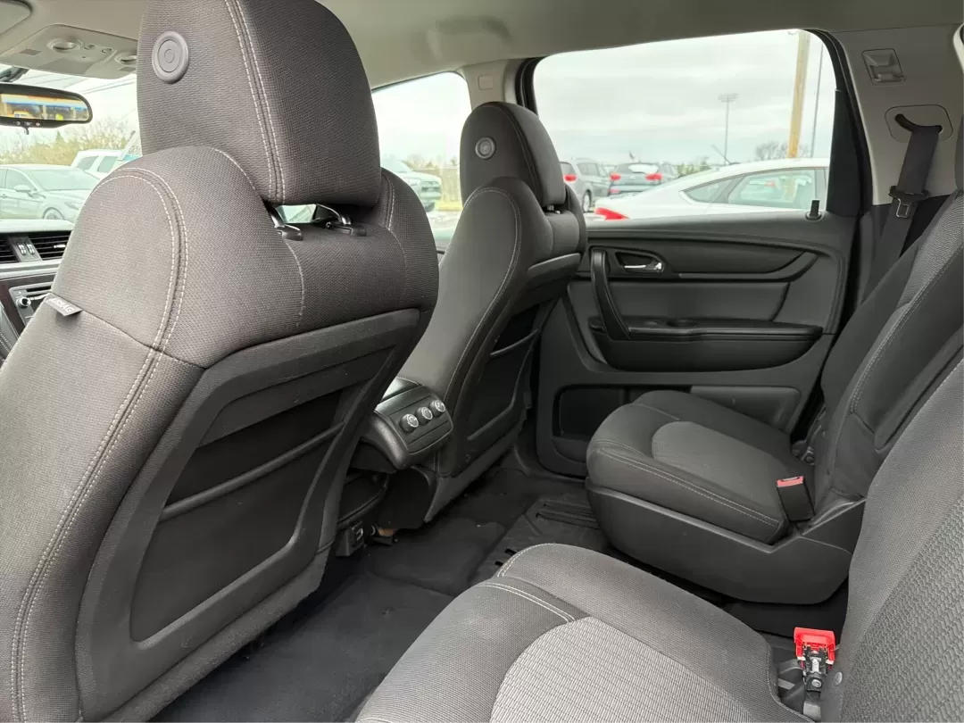 2017 Chevrolet Traverse 1LT AWD (1GNKVGKD7HJ) with an 3.6L V6 DOHC 24V engine, 6-Speed Automatic transmission, located at 8750 N County Rd 25A, Piqua, OH, 45356, (937) 908-9800, 40.164391, -84.232513 - **Discover Your Next Adventure with the 2017 Chevrolet Traverse at Advantage Car and Credit - Fairborn!**<br /> <br /> Are you ready to elevate your family road trips or weekend getaways? The 2017 Chevrolet Traverse, available now at Advantage Car and Credit - Fairborn, is the perfect companion for - Photo#10