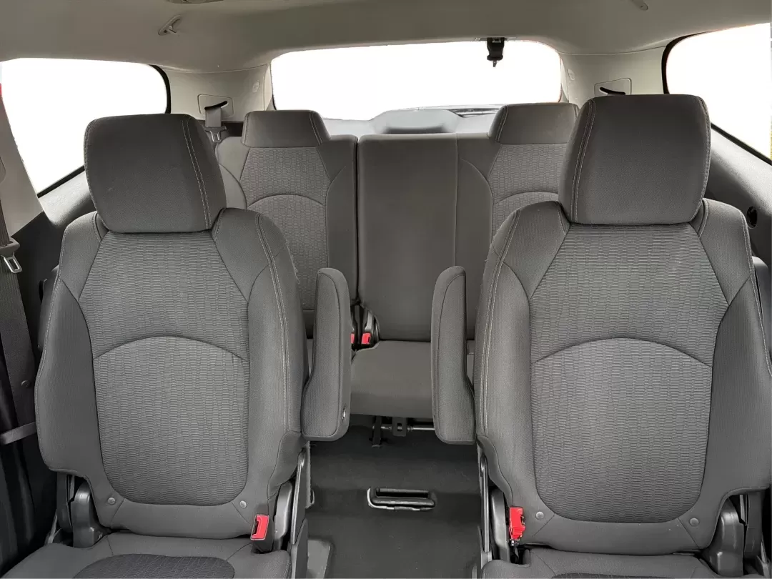 2017 Chevrolet Traverse 1LT AWD (1GNKVGKD7HJ) with an 3.6L V6 DOHC 24V engine, 6-Speed Automatic transmission, located at 8750 N County Rd 25A, Piqua, OH, 45356, (937) 908-9800, 40.164391, -84.232513 - **Discover Your Next Adventure with the 2017 Chevrolet Traverse at Advantage Car and Credit - Fairborn!**<br /> <br /> Are you ready to elevate your family road trips or weekend getaways? The 2017 Chevrolet Traverse, available now at Advantage Car and Credit - Fairborn, is the perfect companion for - Photo#14