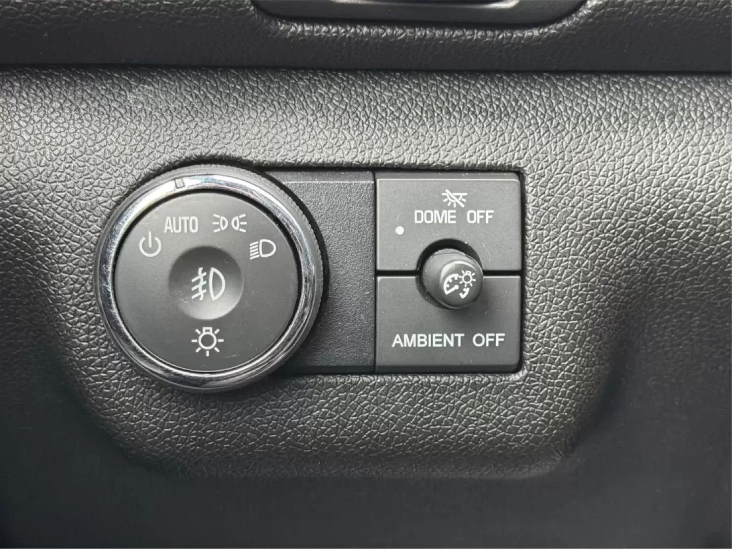 2017 Chevrolet Traverse 1LT AWD (1GNKVGKD7HJ) with an 3.6L V6 DOHC 24V engine, 6-Speed Automatic transmission, located at 8750 N County Rd 25A, Piqua, OH, 45356, (937) 908-9800, 40.164391, -84.232513 - Third Row - Photo#17