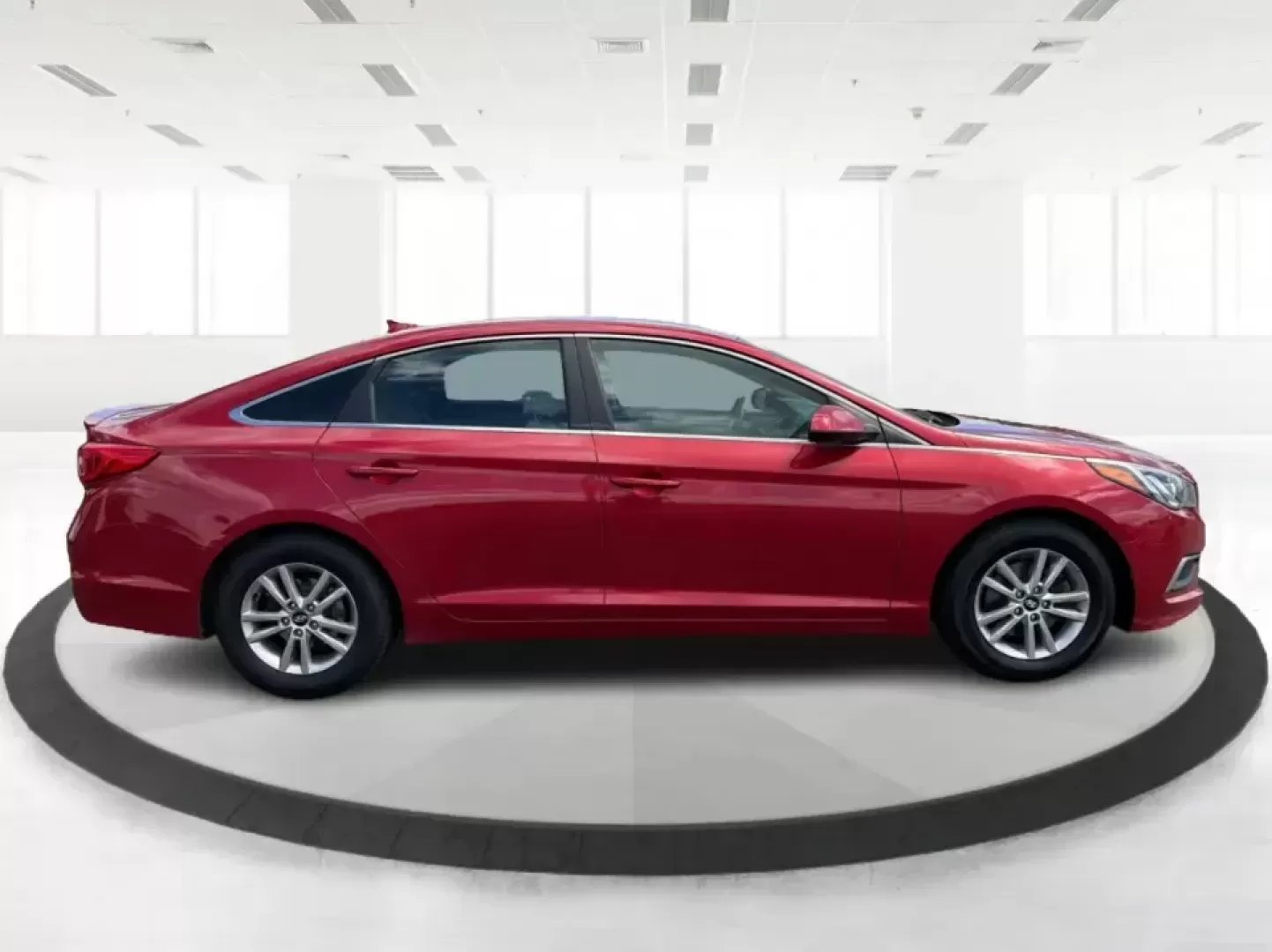 2017 Hyundai Sonata SE (5NPE24AF8HH) with an 2.4L L4 DOHC 16V engine, 7-Speed Automatic transmission, located at 1951 S Dayton Lakeview Rd., New Carlisle, OH, 45344, (937) 908-9800, 39.890999, -84.050255 - Ready for a dependable commuter that still looks sharp pulling into work, school pickup, or a weekend dinner in town? This Scarlet Red 2017 Hyundai Sonata SE is a practical, comfortable sedan that fits real-life schedules in Piqua, Ohio-whether you're cruising up N County Rd 25A, heading toward I75 - Photo#1