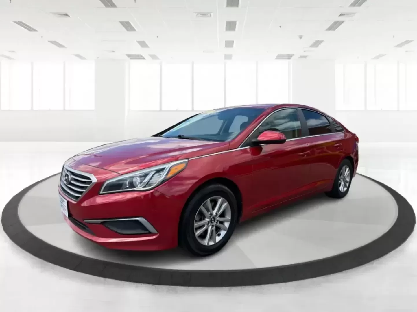 2017 Hyundai Sonata SE (5NPE24AF8HH) with an 2.4L L4 DOHC 16V engine, 7-Speed Automatic transmission, located at 1951 S Dayton Lakeview Rd., New Carlisle, OH, 45344, (937) 908-9800, 39.890999, -84.050255 - Ready for a dependable commuter that still looks sharp pulling into work, school pickup, or a weekend dinner in town? This Scarlet Red 2017 Hyundai Sonata SE is a practical, comfortable sedan that fits real-life schedules in Piqua, Ohio-whether you're cruising up N County Rd 25A, heading toward I75 - Photo#8