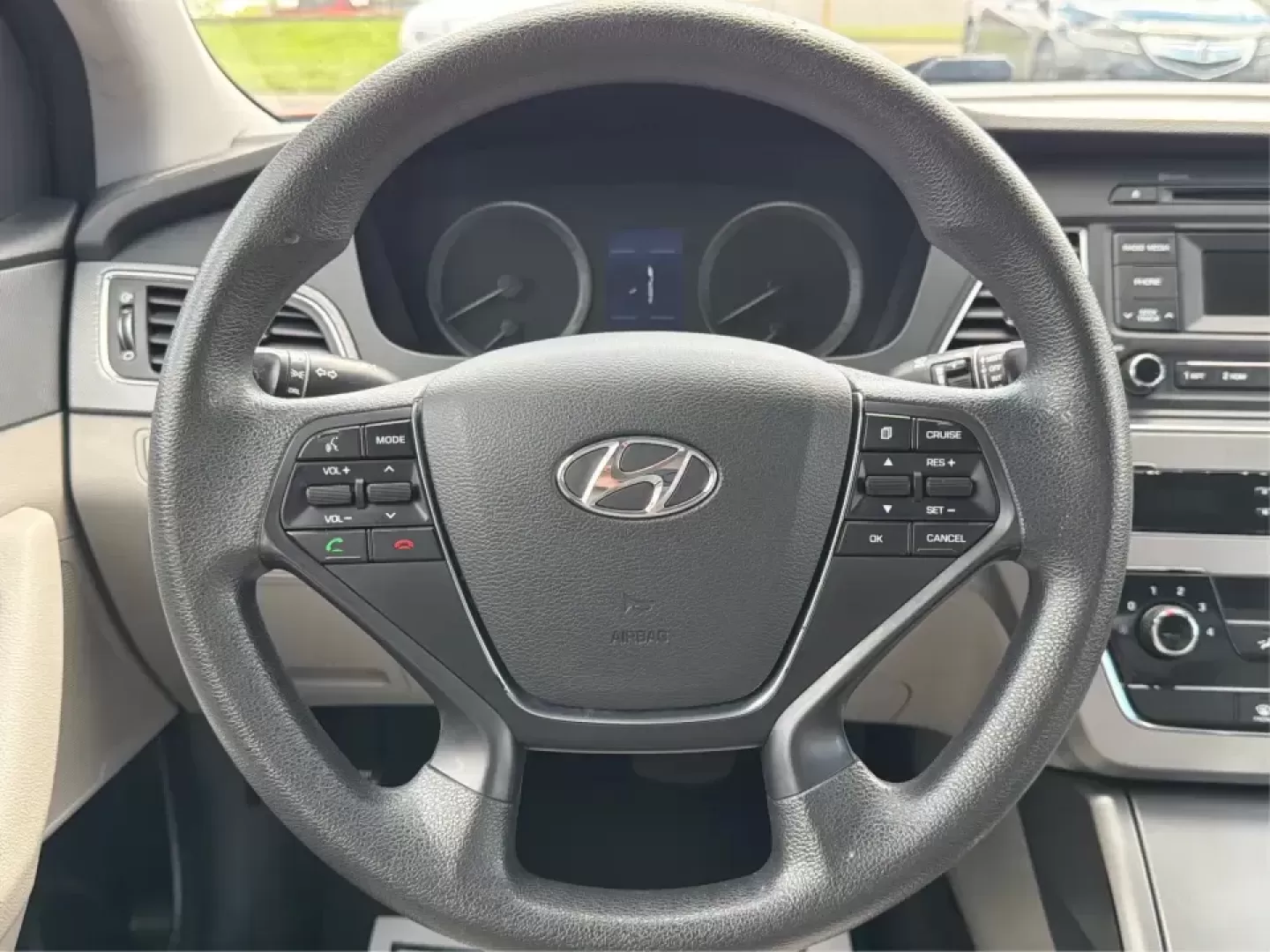 2017 Hyundai Sonata SE (5NPE24AF8HH) with an 2.4L L4 DOHC 16V engine, 7-Speed Automatic transmission, located at 1951 S Dayton Lakeview Rd., New Carlisle, OH, 45344, (937) 908-9800, 39.890999, -84.050255 - Ready for a dependable commuter that still looks sharp pulling into work, school pickup, or a weekend dinner in town? This Scarlet Red 2017 Hyundai Sonata SE is a practical, comfortable sedan that fits real-life schedules in Piqua, Ohio-whether you're cruising up N County Rd 25A, heading toward I75 - Photo#16