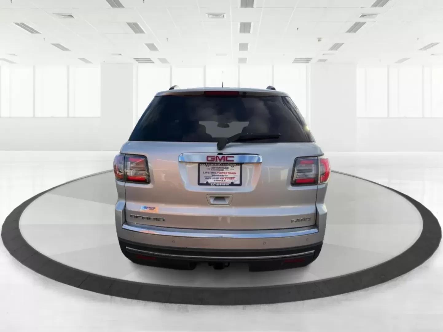 2014 GMC Acadia SLE-2 AWD (1GKKVPKD1EJ) with an 3.6L V6 DOHC 24V engine, 6-Speed Automatic transmission, located at 1230 East Main St, Xenia, OH, 45385, (937) 908-9800, 39.688026, -83.910172 - If you're searching for the perfect family SUV that balances style, comfort, and an adventurous spirit, look no further than this stunning 2014 GMC Acadia SLE-2 AWD, now available at Advantage Car and Credit in Fairborn, OH. With spacious seating for up to eight passengers and the versatility needed - Photo#3