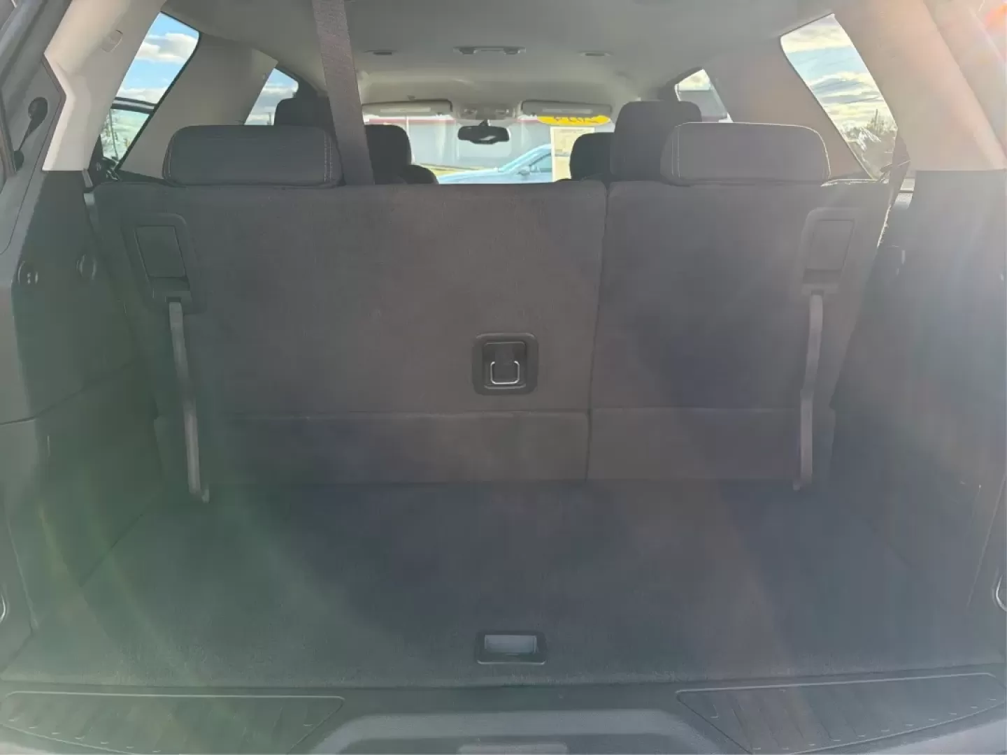 2014 GMC Acadia SLE-2 AWD (1GKKVPKD1EJ) with an 3.6L V6 DOHC 24V engine, 6-Speed Automatic transmission, located at 1230 East Main St, Xenia, OH, 45385, (937) 908-9800, 39.688026, -83.910172 - If you're searching for the perfect family SUV that balances style, comfort, and an adventurous spirit, look no further than this stunning 2014 GMC Acadia SLE-2 AWD, now available at Advantage Car and Credit in Fairborn, OH. With spacious seating for up to eight passengers and the versatility needed - Photo#12