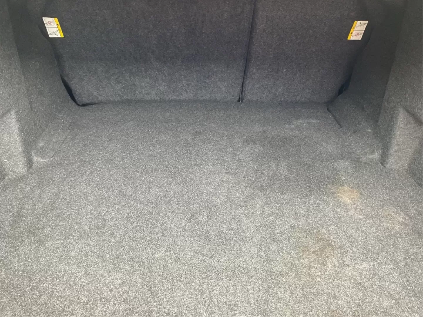 2013 Ford Fusion SE (3FA6P0H78DR) with an 2.5L L4 DOHC 16V engine, located at 1230 East Main St, Xenia, OH, 45385, (937) 908-9800, 39.688026, -83.910172 - Are you in the market for a reliable sedan that combines style, comfort, and impressive features? Look no further than this 2013 Ford Fusion SE, available now at Advantage Car and Credit in Xenia, OH. Perfect for daily commuters, growing families, or anyone seeking a dependable vehicle for weekend a - Photo#11