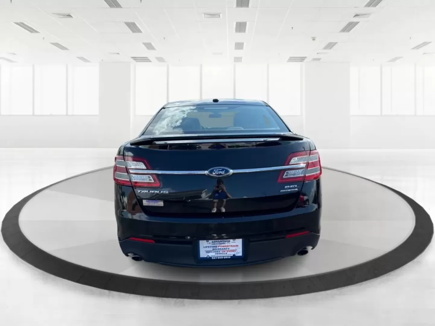 2017 Ford Taurus SEL (1FAHP2E84HG) with an 3.5L V-6 DOHC engine, located at 880 E. National Road, Vandalia, OH, 45377, (937) 908-9800, 39.891918, -84.183594 - Are you ready for a new adventure? The 2017 Ford Taurus SEL is the perfect sedan for those who crave a blend of comfort, style, and performance, whether you're navigating daily commutes or embarking on weekend getaways. This vehicle is not just a mode of transportation; it's a lifestyle statement th - Photo#3