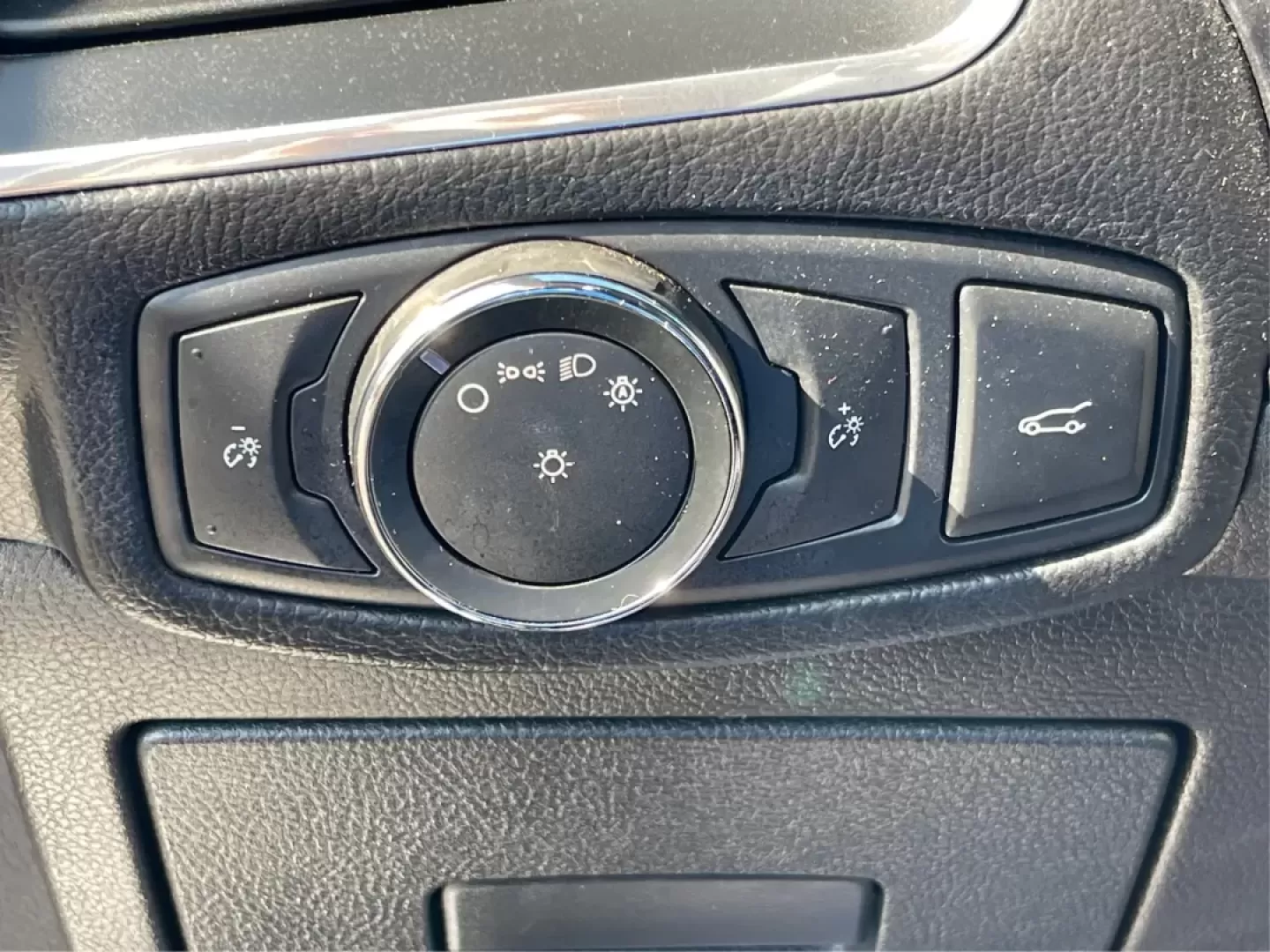 2017 Ford Edge Titanium (2FMPK3K98HB) with an Other engine, located at 8750 N County Rd 25A, Piqua, OH, 45356, (937) 908-9800, 40.164391, -84.232513 - **Embrace the Road with the 2017 Ford Edge Titanium at Advantage Car and Credit!**<br /> <br /> Are you searching for the perfect vehicle to elevate your family adventures, accommodate your daily commute, or tackle weekend getaways? Look no further than this stunning 2017 Ford Edge Titanium, now ava - Photo#17
