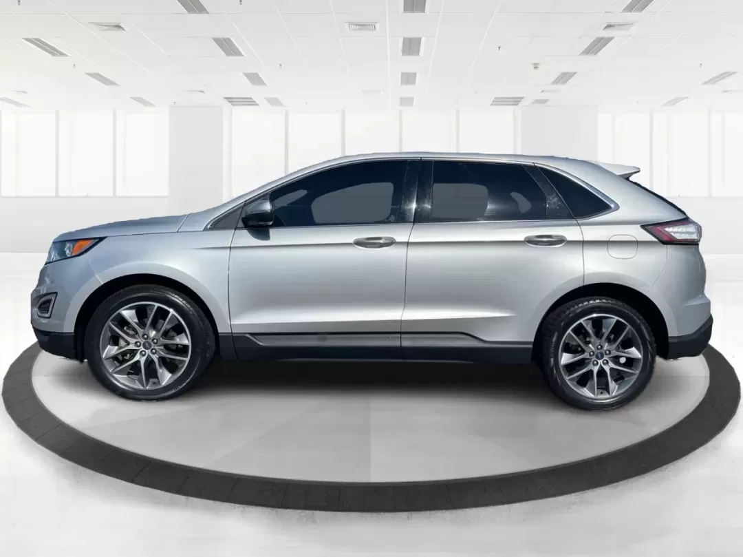2017 Ford Edge Titanium (2FMPK3K98HB) with an Other engine, located at 1230 East Main St, Xenia, OH, 45385, (937) 908-9800, 39.688026, -83.910172 - **Embrace the Road with the 2017 Ford Edge Titanium at Advantage Car and Credit!**<br /> <br /> Are you searching for the perfect vehicle to elevate your family adventures, accommodate your daily commute, or tackle weekend getaways? Look no further than this stunning 2017 Ford Edge Titanium, now ava - Photo#5