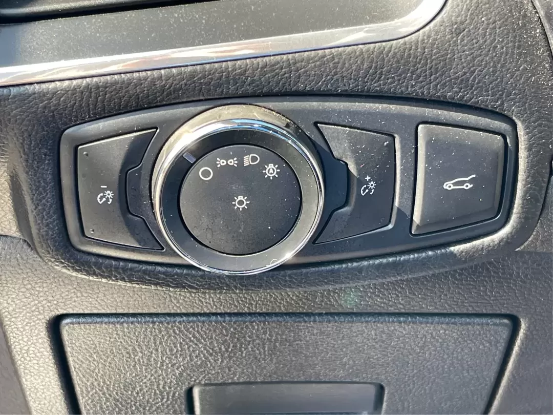 2017 Ford Edge Titanium (2FMPK3K98HB) with an Other engine, located at 1230 East Main St, Xenia, OH, 45385, (937) 908-9800, 39.688026, -83.910172 - **Embrace the Road with the 2017 Ford Edge Titanium at Advantage Car and Credit!**<br /> <br /> Are you searching for the perfect vehicle to elevate your family adventures, accommodate your daily commute, or tackle weekend getaways? Look no further than this stunning 2017 Ford Edge Titanium, now ava - Photo#17