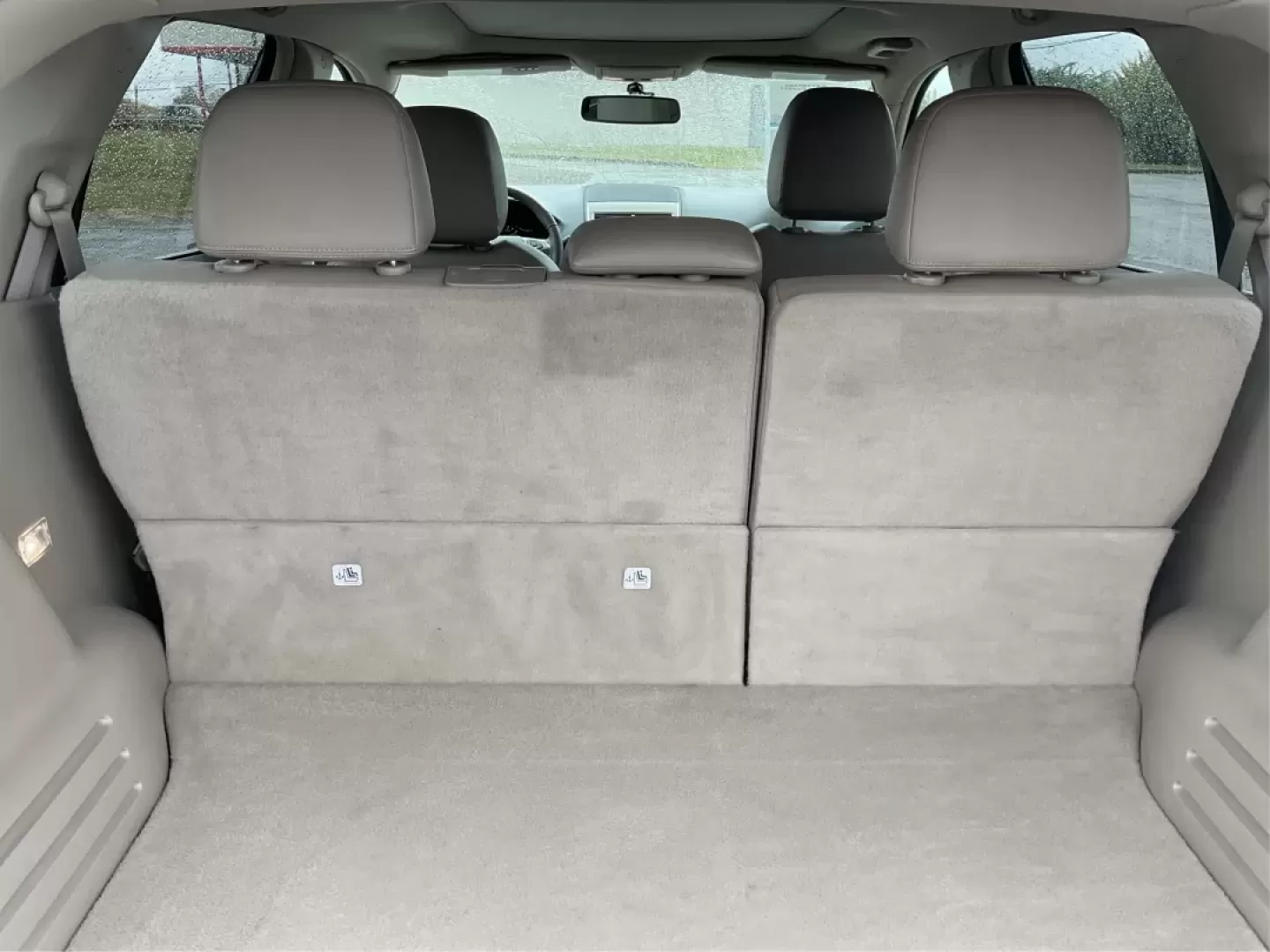 2014 Lincoln MKX Base (2LMDJ8JK4EB) with an Other engine, located at 1230 East Main St, Xenia, OH, 45385, (937) 908-9800, 39.688026, -83.910172 - **Discover Adventure with the 2014 Lincoln MKX Your Ticket to an Elevated Lifestyle**<br /> <br /> Are you in search of a vehicle that perfectly balances luxury and functionality? Look no further than the 2014 Lincoln MKX, a standout option for those who value comfort and style, whether you're navi - Photo#12