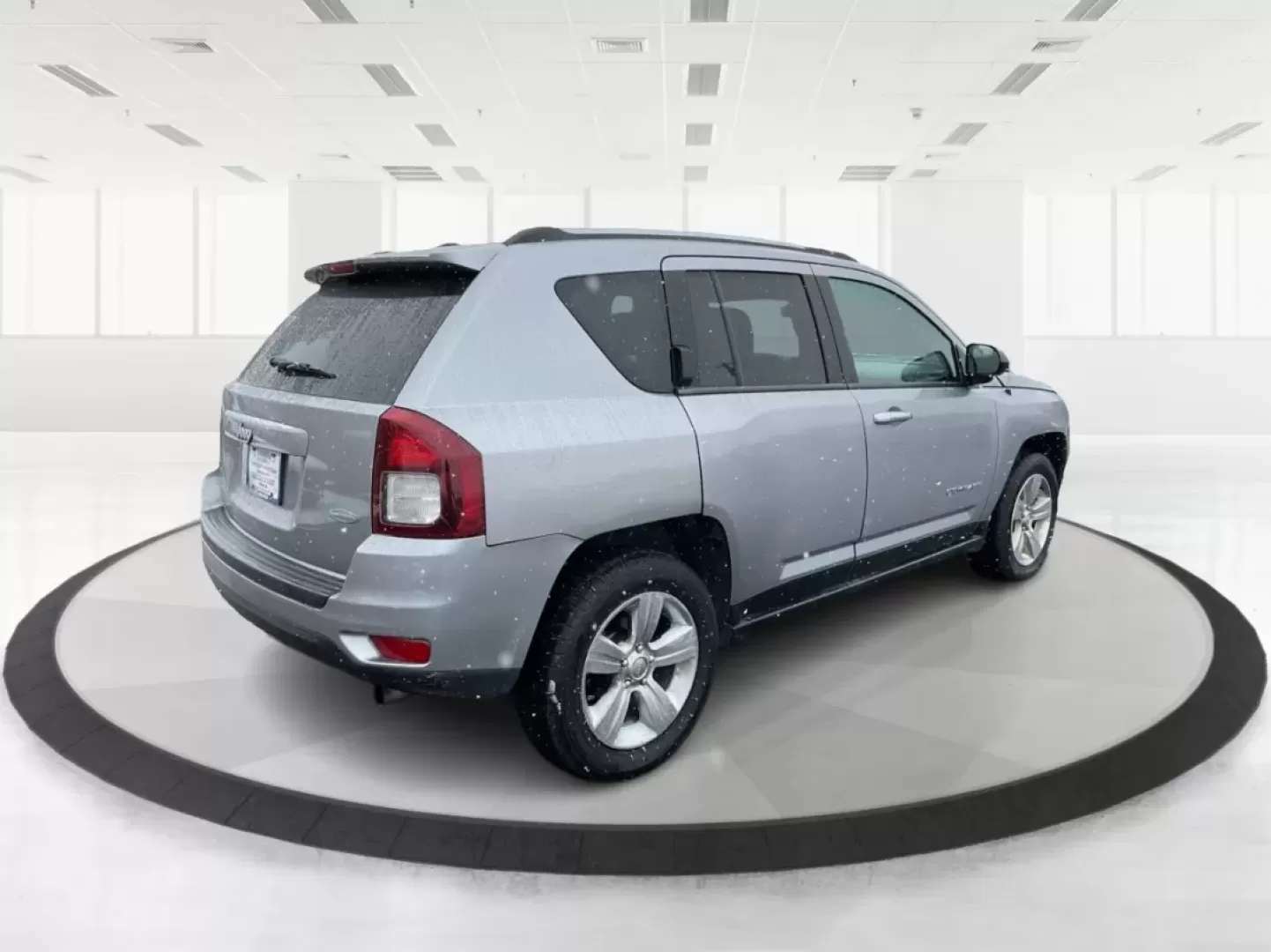 2017 Jeep Compass Latitude 4x4 (1C4NJDEB9HD) with an 2.4L I-4 DOHC engine, located at 1951 S Dayton Lakeview Rd., New Carlisle, OH, 45344, (937) 908-9800, 39.890999, -84.050255 - **Unlock Your Adventurous Spirit with the 2017 Jeep Compass Latitude 4x4!**<br /> <br /> Are you ready to embrace a lifestyle filled with adventure and exploration? The 2017 Jeep Compass Latitude 4x4 is your perfect companion for weekend getaways, daily commutes, or even grocery runs around Moraine, - Photo#2