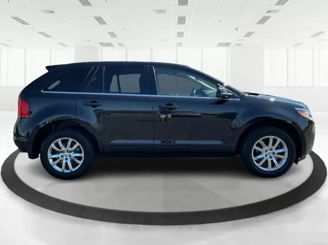 2013 Ford Edge Limited (2FMDK3KC7DB) with an 3.5L V6 DOHC 24V engine, 6-Speed Automatic transmission, located at 1951 S Dayton Lakeview Rd., New Carlisle, OH, 45344, (937) 908-9800, 39.890999, -84.050255 - Are you ready to elevate your driving experience while enjoying the comfort and versatility of an SUV? Look no further than this stunning 2013 Ford Edge Limited, available now at Advantage Car and Credit in Xenia, OH. Perfect for growing families or anyone seeking a reliable vehicle for daily commut - Photo#1