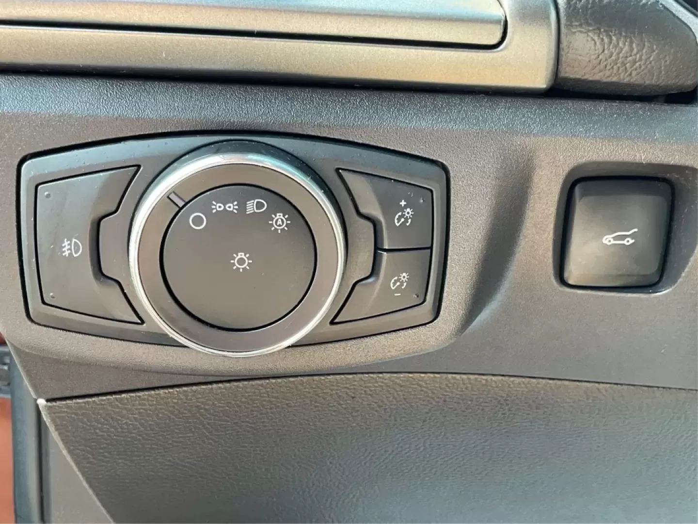 2016 Ford Fusion Titanium (3FA6P0K92GR) with an EcoBoost 2L I-4 gasoline direct injection engine, located at 1184 Kauffman Ave, Fairborn, OH, 45324, (937) 908-9800, 39.807072, -84.030914 - **Elevate Your Driving Experience with the 2016 Ford Fusion Titanium Where Style Meets Functionality!**<br /> <br /> Are you searching for the perfect blend of style, comfort, and advanced technology for your daily commute or weekend getaways? Look no further than the stunning 2016 Ford Fusion Tita - Photo#17