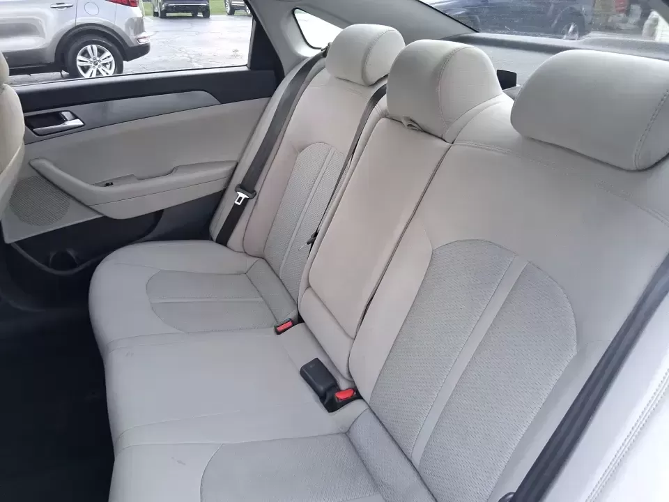 2015 Hyundai Sonata SE (5NPE24AFXFH) with an 2.4L L4 DOHC 16V engine, 7-Speed Automatic transmission, located at 1099 N County Rd 25A , Troy, OH, 45373, (937) 908-9800, 40.057079, -84.212883 - Need a dependable daily commuter that still feels comfortable for weekend getaways to Dayton, Tipp City, or a quick escape to Charleston Falls Preserve? This 2015 Hyundai Sonata SE in Symphony Silver is a smart, budget-friendly sedan that fits real life in Troy, Ohio-easy to park downtown, smooth on - Photo#10