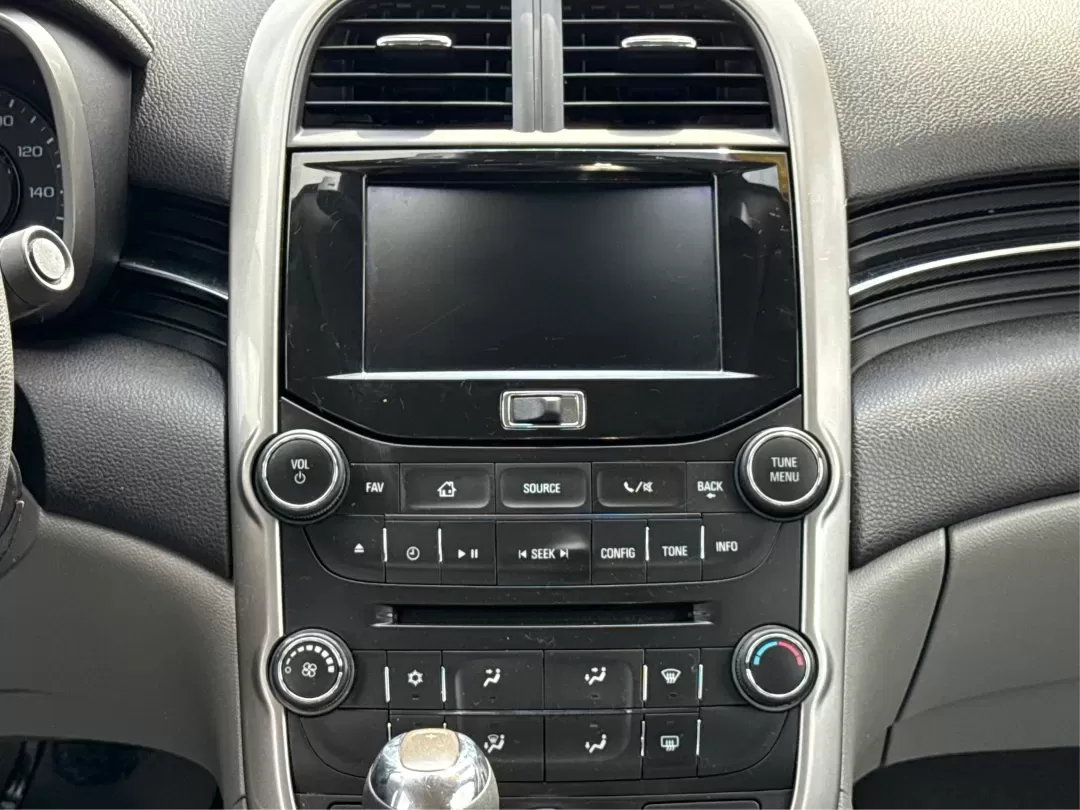 2015 Chevrolet Malibu 1LT (1G11C5SL5FF) with an ECOTEC 2.5L I-4 gasoline direct injection engine, 6-Speed Automatic transmission, located at 1951 S Dayton Lakeview Rd., New Carlisle, OH, 45344, (937) 908-9800, 39.890999, -84.050255 - Are you in the market for a reliable sedan that's perfect for daily commutes and weekend getaways alike? Look no further than this stunning 2015 Chevrolet Malibu 1LT, available now at Advantage Car and Credit in Fairborn, OH. This vehicle is not just a car; it's a lifestyle upgrade designed for budg - Photo#13