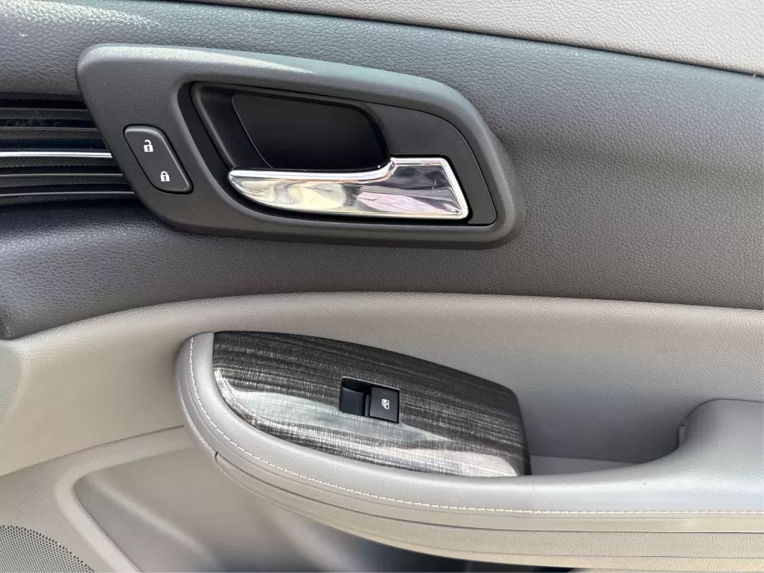 2015 Chevrolet Malibu 1LT (1G11C5SL5FF) with an ECOTEC 2.5L I-4 gasoline direct injection engine, 6-Speed Automatic transmission, located at 1951 S Dayton Lakeview Rd., New Carlisle, OH, 45344, (937) 908-9800, 39.890999, -84.050255 - Are you in the market for a reliable sedan that's perfect for daily commutes and weekend getaways alike? Look no further than this stunning 2015 Chevrolet Malibu 1LT, available now at Advantage Car and Credit in Fairborn, OH. This vehicle is not just a car; it's a lifestyle upgrade designed for budg - Photo#20