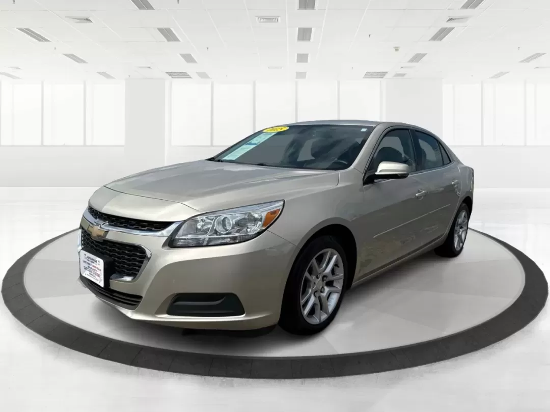 2015 Chevrolet Malibu 1LT (1G11C5SL5FF) with an ECOTEC 2.5L I-4 gasoline direct injection engine, located at 1184 Kauffman Ave, Fairborn, OH, 45324, (937) 908-9800, 39.807072, -84.030914 - 2015 Chevrolet Malibu 1LT - Photo#8