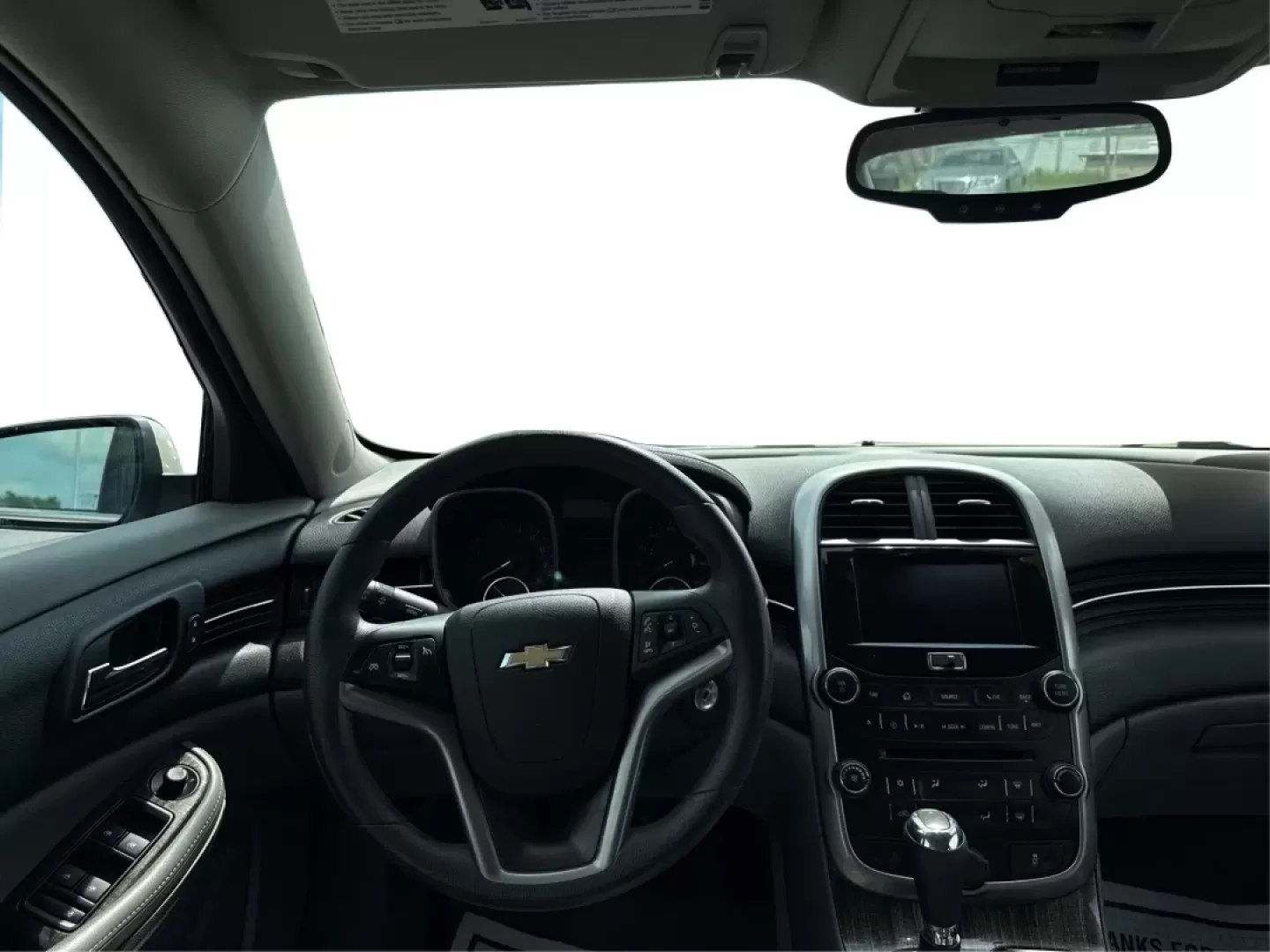 2015 Chevrolet Malibu 1LT (1G11C5SL5FF) with an ECOTEC 2.5L I-4 gasoline direct injection engine, located at 880 E. National Road, Vandalia, OH, 45377, (937) 908-9800, 39.891918, -84.183594 - Are you in the market for a reliable sedan that's perfect for daily commutes and weekend getaways alike? Look no further than this stunning 2015 Chevrolet Malibu 1LT, available now at Advantage Car and Credit in Fairborn, OH. This vehicle is not just a car; it's a lifestyle upgrade designed for budg - Photo#21