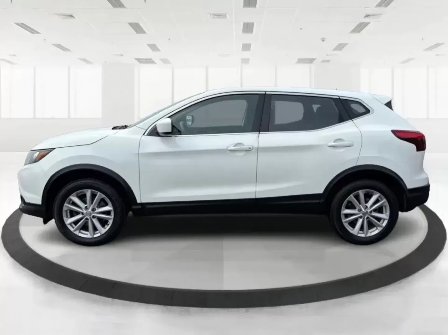 2018 Nissan Rogue S (JN1BJ1CRXJW) with an 2L I-4 gasoline direct injection engine, CVT transmission, located at 1099 N County Rd 25A , Troy, OH, 45373, (937) 908-9800, 40.057079, -84.212883 - Pack up the kids, load the groceries, or point the hood toward a weekend getaway-this 2018 Nissan Rogue S in Glacier White is the kind of everyday SUV that fits real life in Troy. With a comfortable cabin, practical cargo space, and confidence-inspiring AWD capability, it's ideal for long commutes, - Photo#5