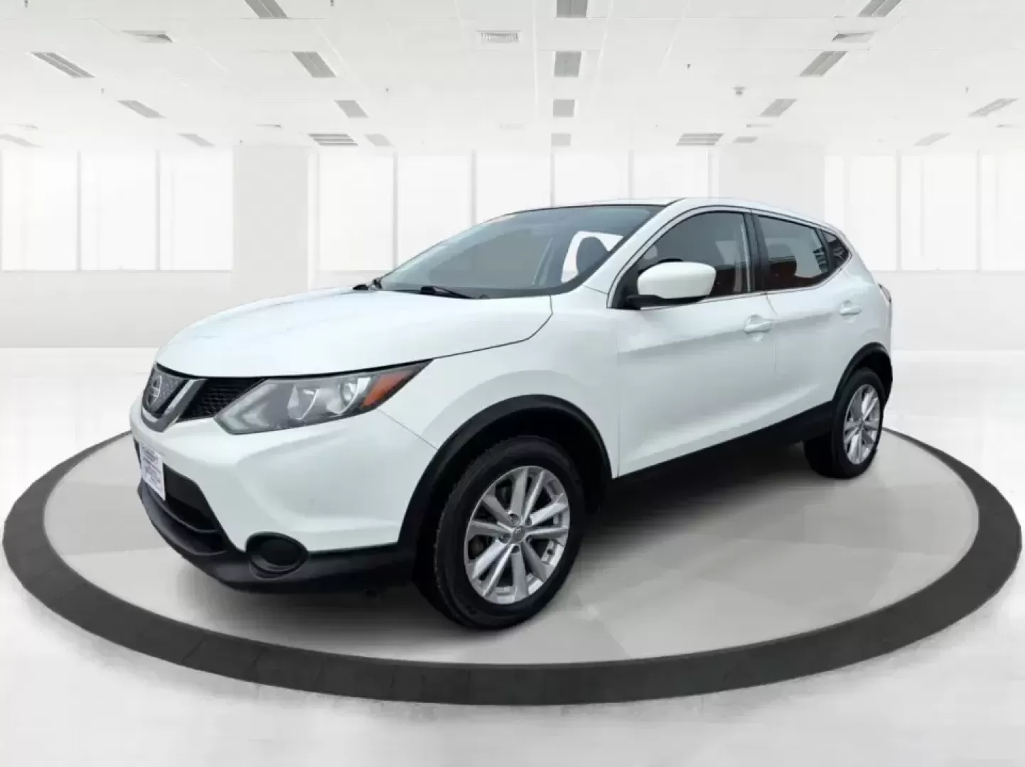 2018 Nissan Rogue S (JN1BJ1CRXJW) with an 2L I-4 gasoline direct injection engine, CVT transmission, located at 1099 N County Rd 25A , Troy, OH, 45373, (937) 908-9800, 40.057079, -84.212883 - Pack up the kids, load the groceries, or point the hood toward a weekend getaway-this 2018 Nissan Rogue S in Glacier White is the kind of everyday SUV that fits real life in Troy. With a comfortable cabin, practical cargo space, and confidence-inspiring AWD capability, it's ideal for long commutes, - Photo#8