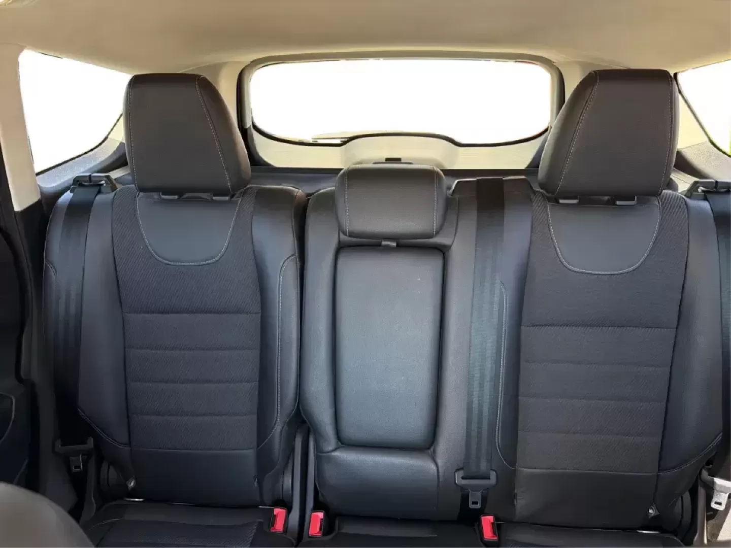 2015 Ford Escape SE (1FMCU9G92FU) with an EcoBoost 1.6L I-4 gasoline direct injection engine, 6-Speed Automatic transmission, located at 401 Woodman Dr, Riverside, OH, 45431, (937) 908-9800, 39.760899, -84.123421 - Need a do-it-all SUV for Dayton-area commutes, school drop-offs, and spontaneous weekend getaways? This 2015 Ford Escape SE 4WD is built for real life in Riverside, Ohio-comfortable for daily runs down Woodman Dr, confident on slick winter mornings, and efficient enough for longer drives toward Down - Photo#14