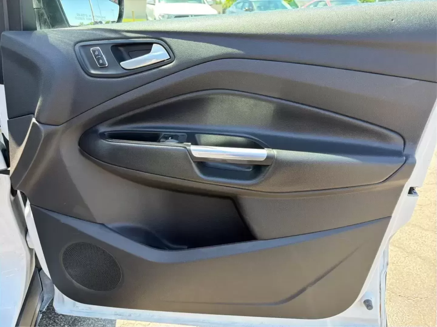 2015 Ford Escape SE (1FMCU9G92FU) with an EcoBoost 1.6L I-4 gasoline direct injection engine, 6-Speed Automatic transmission, located at 401 Woodman Dr, Riverside, OH, 45431, (937) 908-9800, 39.760899, -84.123421 - Need a do-it-all SUV for Dayton-area commutes, school drop-offs, and spontaneous weekend getaways? This 2015 Ford Escape SE 4WD is built for real life in Riverside, Ohio-comfortable for daily runs down Woodman Dr, confident on slick winter mornings, and efficient enough for longer drives toward Down - Photo#20