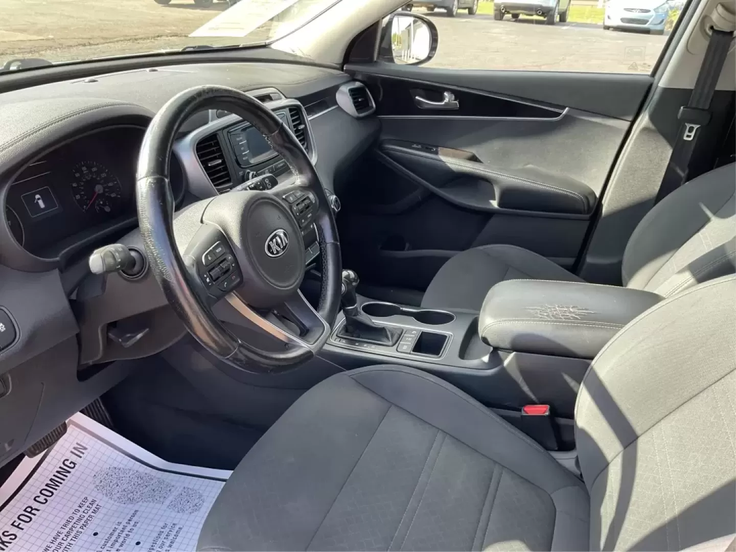 2016 Kia Sorento 2.4L LX (5XYPGDA32GG) with an 2.4L I-4 gasoline direct injection engine, located at 1099 N County Rd 25A , Troy, OH, 45373, (937) 908-9800, 40.057079, -84.212883 - Are you ready to elevate your family adventures while keeping comfort and versatility at the forefront? Look no further than this stunning 2016 Kia Sorento LX, now available at Advantage Car and Credit - Troy. Nestled in the heart of Troy, OH, at 1099 N County Rd 25A, our Buy Here Pay Here dealershi - Photo#9