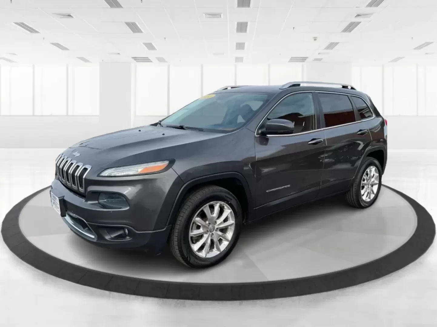 2014 Jeep Cherokee Limited 4WD (1C4PJMDBXEW) with an 2.4L L4 DOHC 16V engine, 9-Speed Automatic transmission, located at 8750 N County Rd 25A, Piqua, OH, 45356, (937) 908-9800, 40.164391, -84.232513 - **Adventure Awaits with the 2014 Jeep Cherokee Limited 4WD**<br /> <br /> Are you ready to elevate your weekend adventures or tackle your daily commute with confidence? The 2014 Jeep Cherokee Limited 4WD is the perfect blend of rugged capability and refined comfort, making it an ideal choice for any - Photo#7