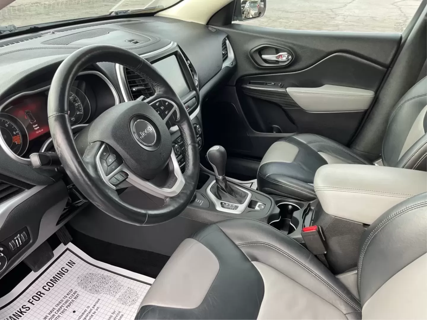 2014 Jeep Cherokee Limited 4WD (1C4PJMDBXEW) with an 2.4L L4 DOHC 16V engine, 9-Speed Automatic transmission, located at 8750 N County Rd 25A, Piqua, OH, 45356, (937) 908-9800, 40.164391, -84.232513 - **Adventure Awaits with the 2014 Jeep Cherokee Limited 4WD**<br /> <br /> Are you ready to elevate your weekend adventures or tackle your daily commute with confidence? The 2014 Jeep Cherokee Limited 4WD is the perfect blend of rugged capability and refined comfort, making it an ideal choice for any - Photo#8