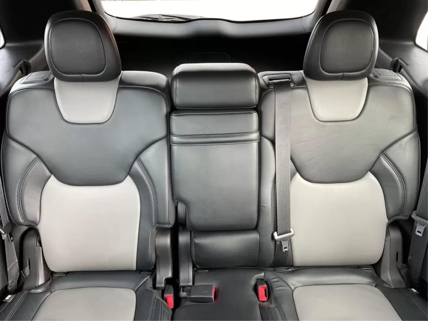 2014 Jeep Cherokee Limited 4WD (1C4PJMDBXEW) with an 2.4L L4 DOHC 16V engine, 9-Speed Automatic transmission, located at 8750 N County Rd 25A, Piqua, OH, 45356, (937) 908-9800, 40.164391, -84.232513 - **Adventure Awaits with the 2014 Jeep Cherokee Limited 4WD**<br /> <br /> Are you ready to elevate your weekend adventures or tackle your daily commute with confidence? The 2014 Jeep Cherokee Limited 4WD is the perfect blend of rugged capability and refined comfort, making it an ideal choice for any - Photo#13