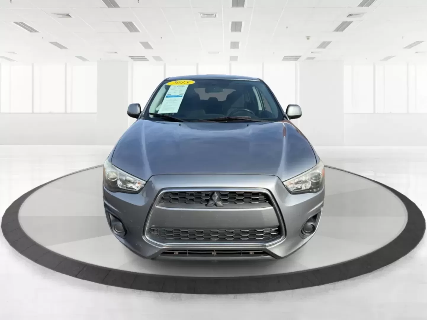 2015 Mitsubishi Outlander ES (4A4AP3AUXFE) with an 2L I-4 DOHC engine, located at 8750 N County Rd 25A, Piqua, OH, 45356, (937) 908-9800, 40.164391, -84.232513 - **Discover Adventure with the 2015 Mitsubishi Outlander - Perfect for Families and Road Trips!**<br /> <br /> At Advantage Car and Credit - Piqua, located at 8750 N County Rd 25A, Piqua, OH 45356, we understand that life is about experiences-whether it's weekend getaways, school runs, or family adve - Photo#7