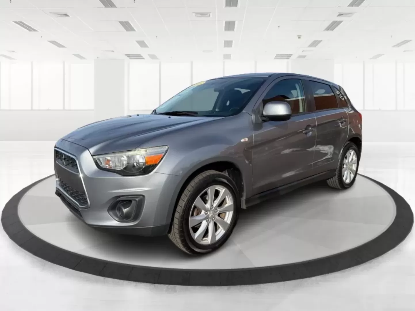 2015 Mitsubishi Outlander ES (4A4AP3AUXFE) with an 2L I-4 DOHC engine, located at 8750 N County Rd 25A, Piqua, OH, 45356, (937) 908-9800, 40.164391, -84.232513 - **Discover Adventure with the 2015 Mitsubishi Outlander - Perfect for Families and Road Trips!**<br /> <br /> At Advantage Car and Credit - Piqua, located at 8750 N County Rd 25A, Piqua, OH 45356, we understand that life is about experiences-whether it's weekend getaways, school runs, or family adve - Photo#8