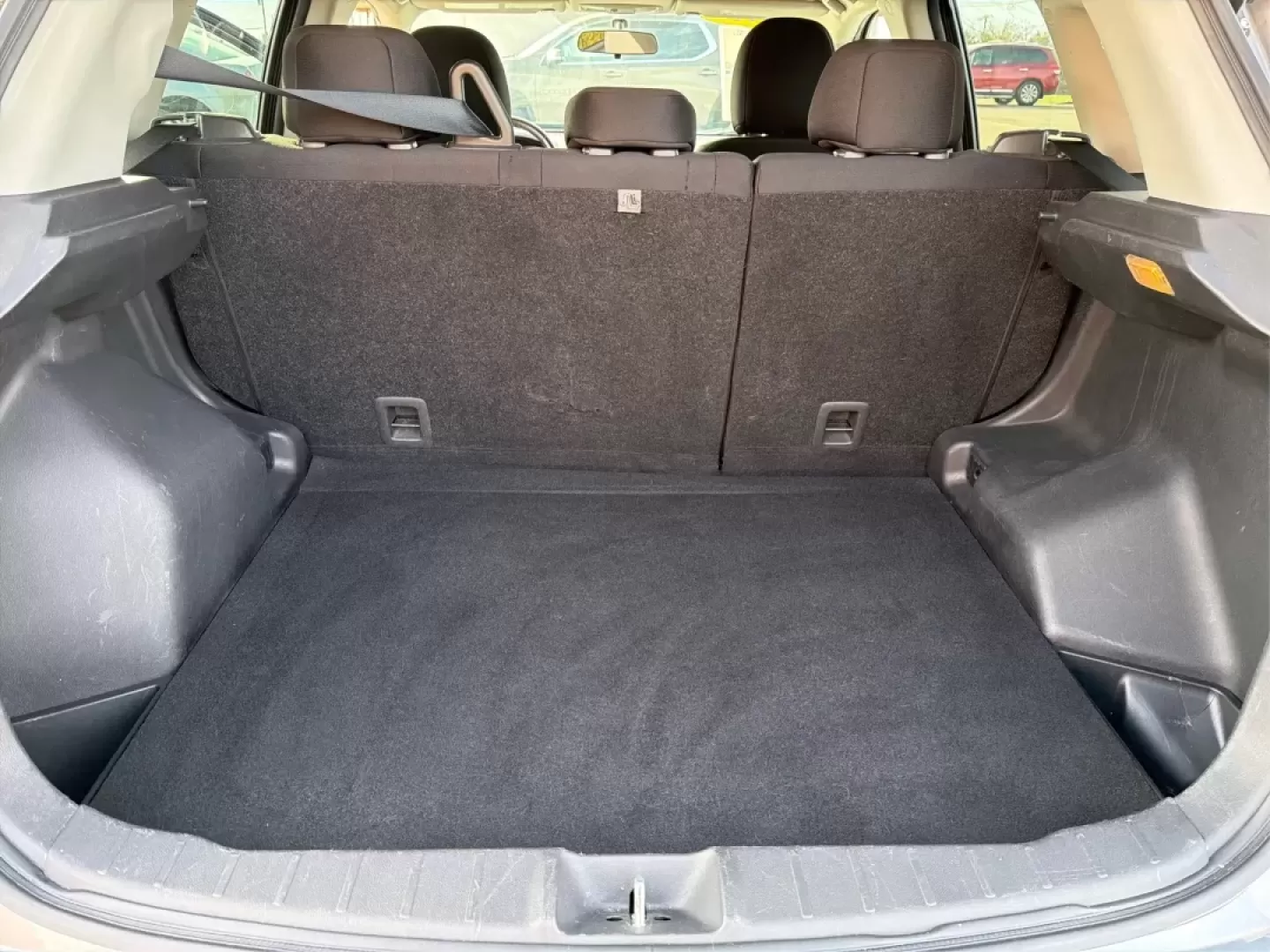 2015 Mitsubishi Outlander ES (4A4AP3AUXFE) with an 2L I-4 DOHC engine, located at 8750 N County Rd 25A, Piqua, OH, 45356, (937) 908-9800, 40.164391, -84.232513 - **Discover Adventure with the 2015 Mitsubishi Outlander - Perfect for Families and Road Trips!**<br /> <br /> At Advantage Car and Credit - Piqua, located at 8750 N County Rd 25A, Piqua, OH 45356, we understand that life is about experiences-whether it's weekend getaways, school runs, or family adve - Photo#12