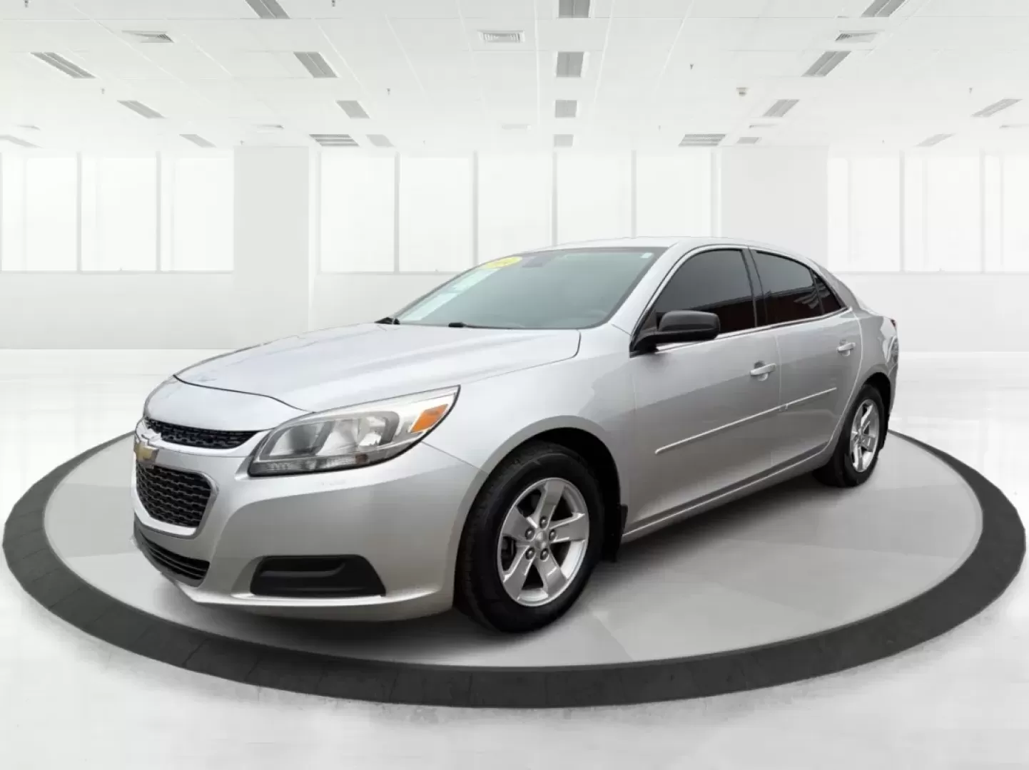 2014 Chevrolet Malibu 1LS (1G11B5SL5EU) with an ECOTEC 2.5L I-4 gasoline direct injection engine, located at 4508 South Dixie Dr, Moraine, OH, 45439, (937) 908-9800, 39.689976, -84.218452 - Experience the perfect blend of comfort, style, and reliability with the 2014 Chevrolet Malibu 1LS, available now at Advantage Car and Credit Moraine! Whether you're commuting to work, running errands, or planning a weekend getaway, this sleek sedan is designed to enhance your driving experience wh - Photo#8