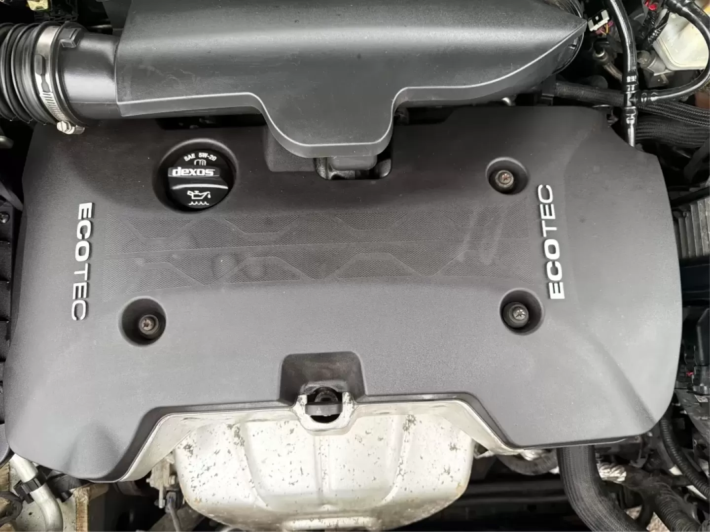 2014 Chevrolet Malibu 1LS (1G11B5SL5EU) with an ECOTEC 2.5L I-4 gasoline direct injection engine, located at 4508 South Dixie Dr, Moraine, OH, 45439, (937) 908-9800, 39.689976, -84.218452 - Experience the perfect blend of comfort, style, and reliability with the 2014 Chevrolet Malibu 1LS, available now at Advantage Car and Credit Moraine! Whether you're commuting to work, running errands, or planning a weekend getaway, this sleek sedan is designed to enhance your driving experience wh - Photo#11