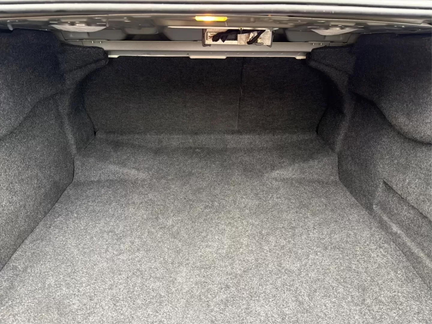 2014 Chevrolet Malibu 1LS (1G11B5SL5EU) with an ECOTEC 2.5L I-4 gasoline direct injection engine, located at 4508 South Dixie Dr, Moraine, OH, 45439, (937) 908-9800, 39.689976, -84.218452 - Experience the perfect blend of comfort, style, and reliability with the 2014 Chevrolet Malibu 1LS, available now at Advantage Car and Credit Moraine! Whether you're commuting to work, running errands, or planning a weekend getaway, this sleek sedan is designed to enhance your driving experience wh - Photo#12