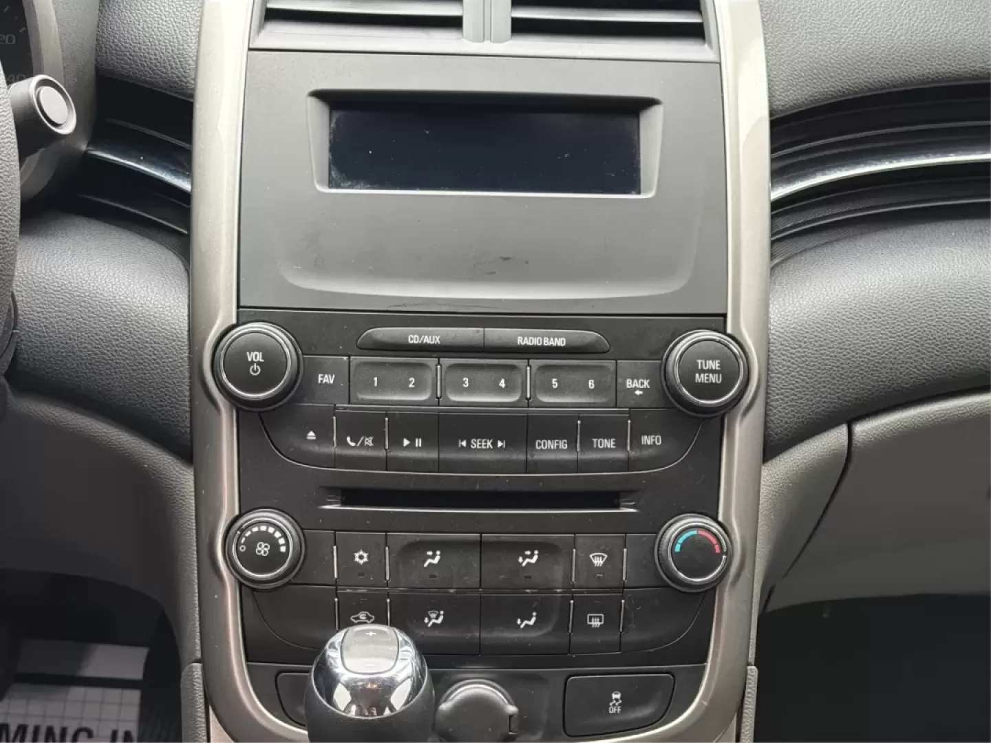 2014 Chevrolet Malibu 1LS (1G11B5SL5EU) with an ECOTEC 2.5L I-4 gasoline direct injection engine, located at 4508 South Dixie Dr, Moraine, OH, 45439, (937) 908-9800, 39.689976, -84.218452 - Experience the perfect blend of comfort, style, and reliability with the 2014 Chevrolet Malibu 1LS, available now at Advantage Car and Credit Moraine! Whether you're commuting to work, running errands, or planning a weekend getaway, this sleek sedan is designed to enhance your driving experience wh - Photo#13