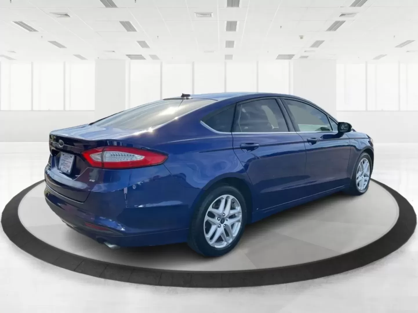 2014 Ford Fusion SE (3FA6P0H78ER) with an Other engine, located at 1184 Kauffman Ave, Fairborn, OH, 45324, (937) 908-9800, 39.807072, -84.030914 - **Experience the Perfect Blend of Style and Reliability with the 2014 Ford Fusion SE**<br /> <br /> Are you in search of a dependable sedan that seamlessly balances style, comfort, and performance for your daily commute or weekend adventures? Look no further than the 2014 Ford Fusion SE, available n - Photo#2