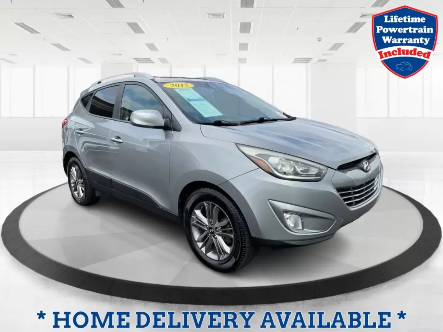 2015 Hyundai Tucson SE (KM8JUCAG2FU) with an Theta II 2.4L I-4 gasoline direct injection engine, located at 1099 N County Rd 25A , Troy, OH, 45373, (937) 908-9800, 40.057079, -84.212883 - Are you ready to elevate your daily commute or weekend adventures? The 2015 Hyundai Tucson SE, available exclusively at Advantage Car and Credit in Troy, OH, is the perfect SUV for anyone looking to enhance their lifestyle with a reliable and stylish vehicle. With its robust features and practicalit - Photo#0