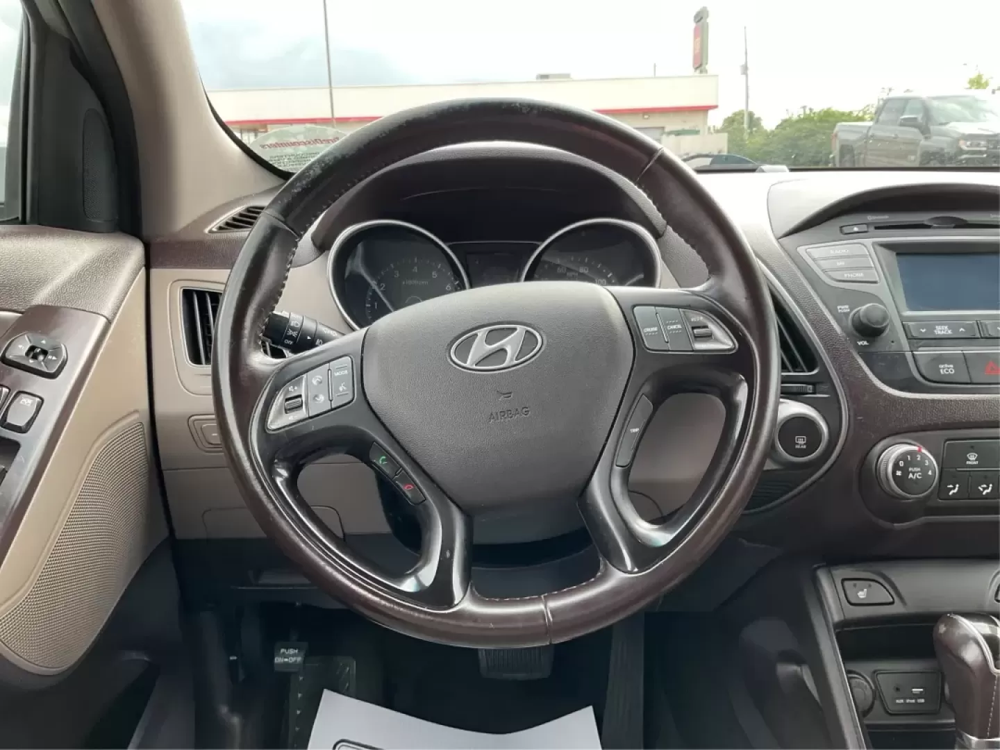 2015 Hyundai Tucson SE (KM8JUCAG2FU) with an Theta II 2.4L I-4 gasoline direct injection engine, located at 1099 N County Rd 25A , Troy, OH, 45373, (937) 908-9800, 40.057079, -84.212883 - Are you ready to elevate your daily commute or weekend adventures? The 2015 Hyundai Tucson SE, available exclusively at Advantage Car and Credit in Troy, OH, is the perfect SUV for anyone looking to enhance their lifestyle with a reliable and stylish vehicle. With its robust features and practicalit - Photo#15