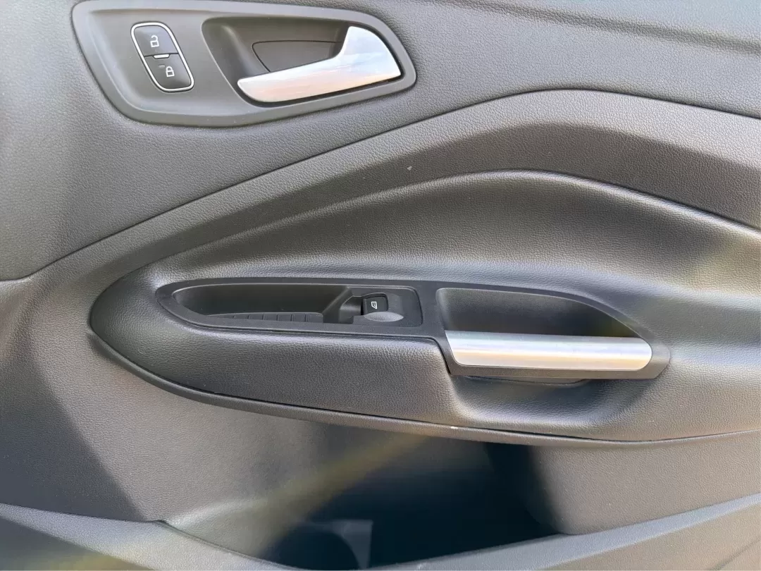 2017 Ford Escape SE FWD (1FMCU0GD6HU) with an 1.5L L4 DOHC 16V engine, 6-Speed Automatic transmission, located at 880 E. National Road, Vandalia, OH, 45377, (937) 908-9800, 39.891918, -84.183594 - **Explore the Open Road in This 2017 Ford Escape SE Perfect for Your Active Lifestyle!**<br /> <br /> Are you searching for a versatile and stylish SUV that perfectly fits your on-the-go lifestyle? Look no further! The 2017 Ford Escape SE is ideal for families, commuters, or anyone who loves weeken - Photo#20