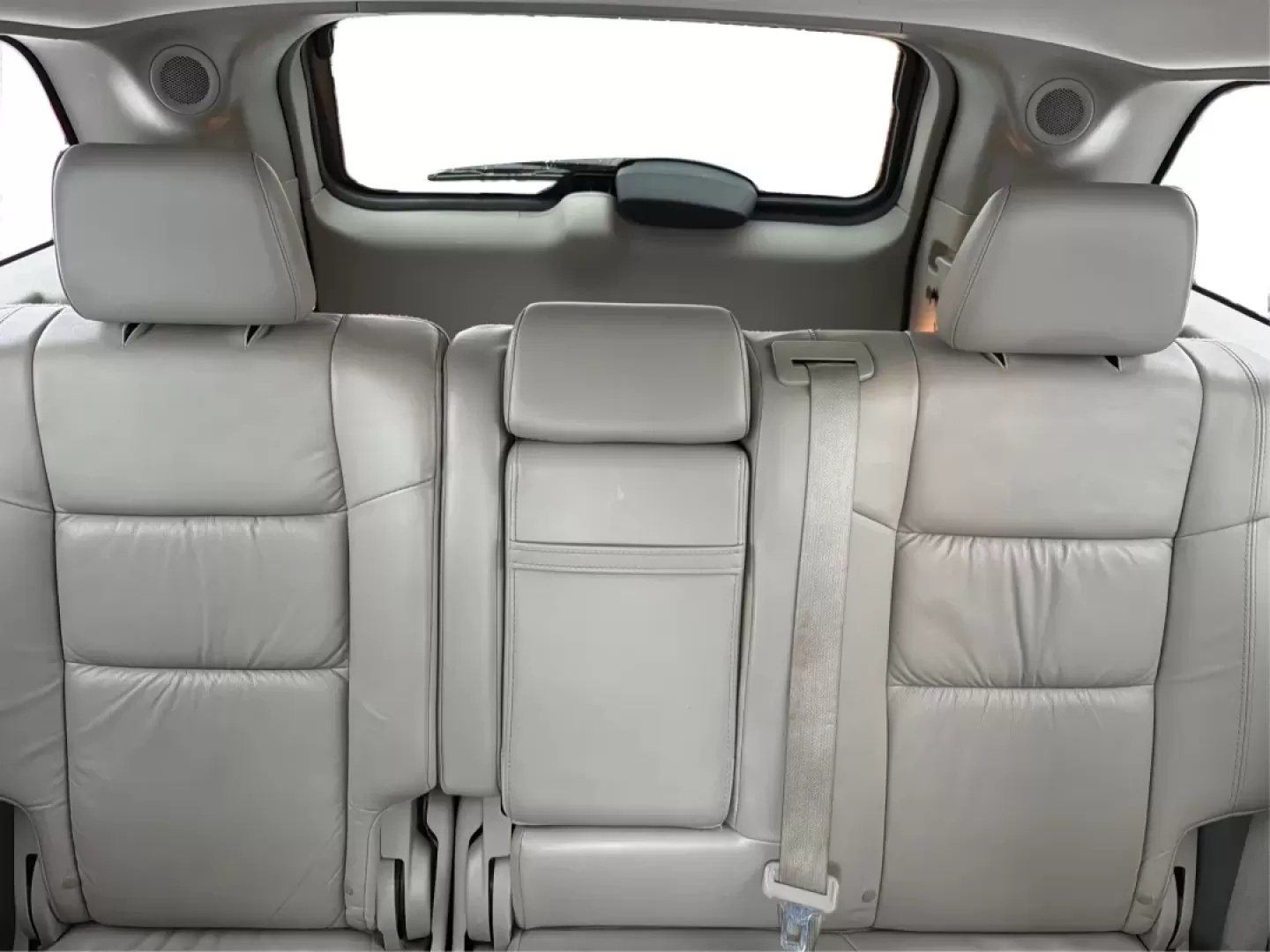 2013 Jeep Grand Cherokee Laredo (1C4RJFAGXDC) with an Other engine, located at 1099 N County Rd 25A , Troy, OH, 45373, (937) 908-9800, 40.057079, -84.212883 - **Adventure Awaits: 2013 Jeep Grand Cherokee Laredo Ready for Your Next Journey**<br /> <br /> Are you ready to tackle your next family adventure or weekend getaway? Look no further than this stunning 2013 Jeep Grand Cherokee Laredo, available now at Advantage Car and Credit in Troy, OH. This versat - Photo#14