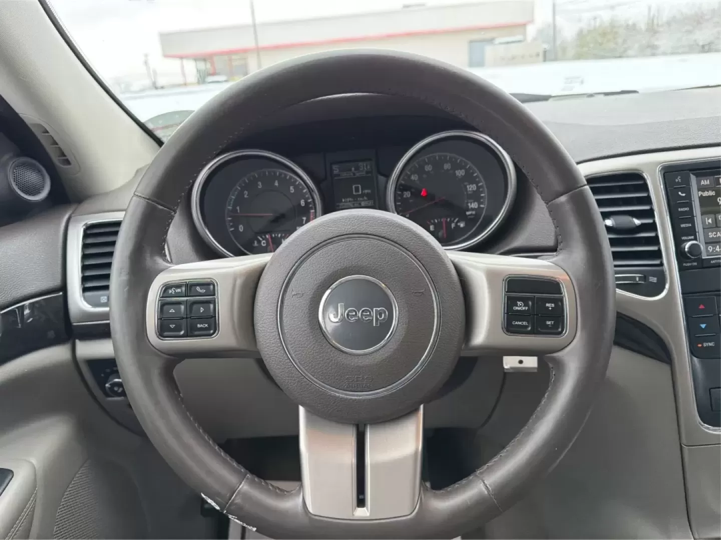 2013 Jeep Grand Cherokee Laredo (1C4RJFAGXDC) with an Other engine, located at 1099 N County Rd 25A , Troy, OH, 45373, (937) 908-9800, 40.057079, -84.212883 - **Adventure Awaits: 2013 Jeep Grand Cherokee Laredo Ready for Your Next Journey**<br /> <br /> Are you ready to tackle your next family adventure or weekend getaway? Look no further than this stunning 2013 Jeep Grand Cherokee Laredo, available now at Advantage Car and Credit in Troy, OH. This versat - Photo#16